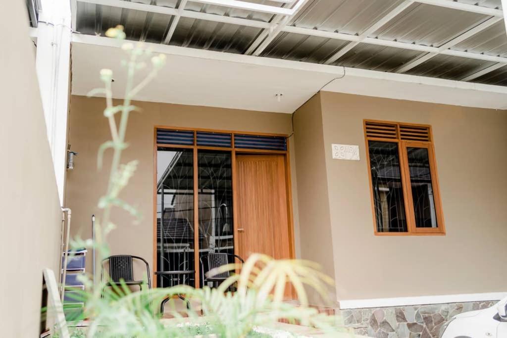 Rumah 3 Kamar Lembang, Adem, Bebas Macet Villa Бандунг Екстериор снимка